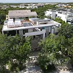 Aptos Chen Luum Tulum