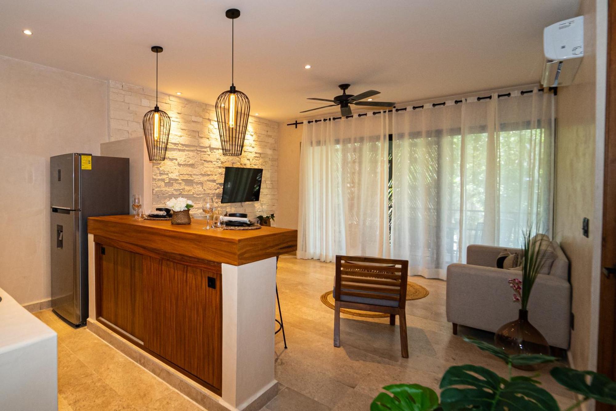 Aptos Chen Luum * Tulum